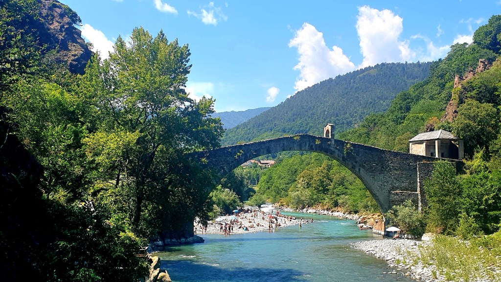 Una passeggiata sul Ponte del Diavolo a Lanzo Tornese e la sua&nbsp;leggenda