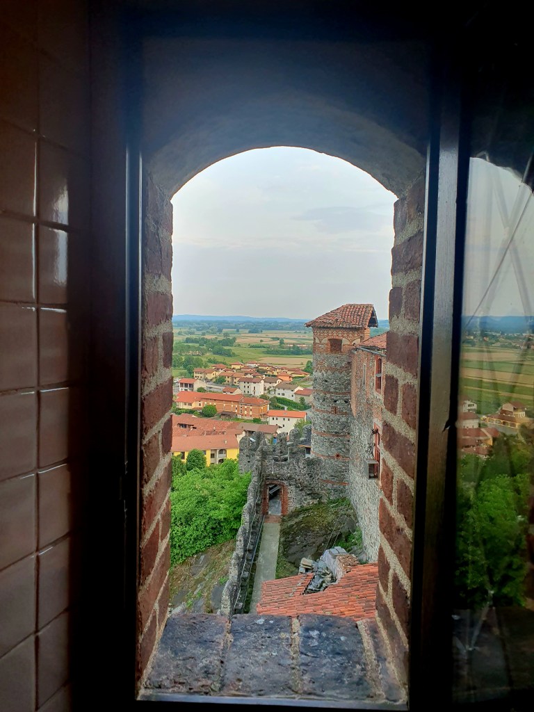 Vista dalla torre del Castello di Pavone Canavese