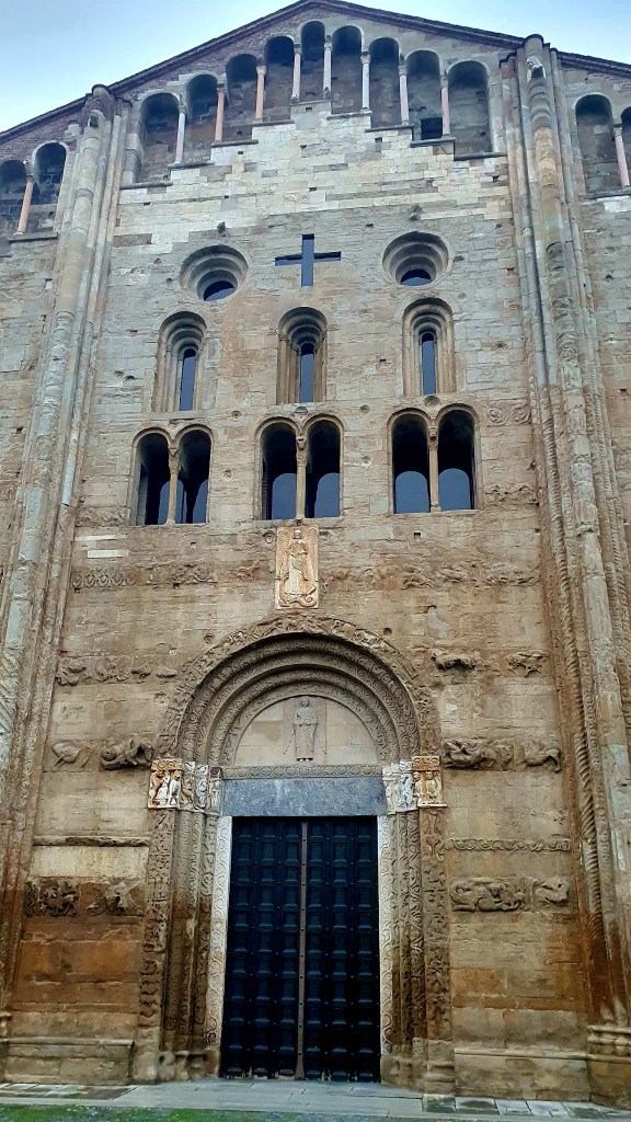 La Facciata della Basilica di San Michele Maggiore