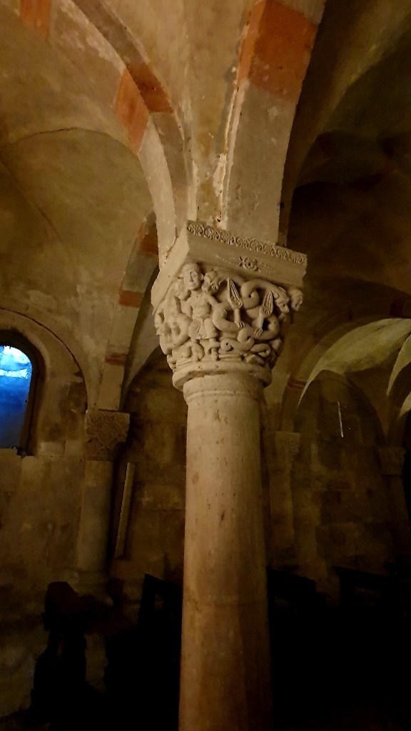 Capitelli biblici Basilica San Michele Maggiore