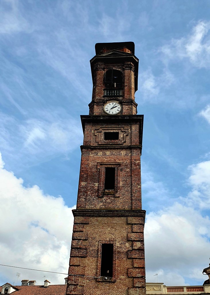 Campanile di Santa Maria del Borgo - Vigone 