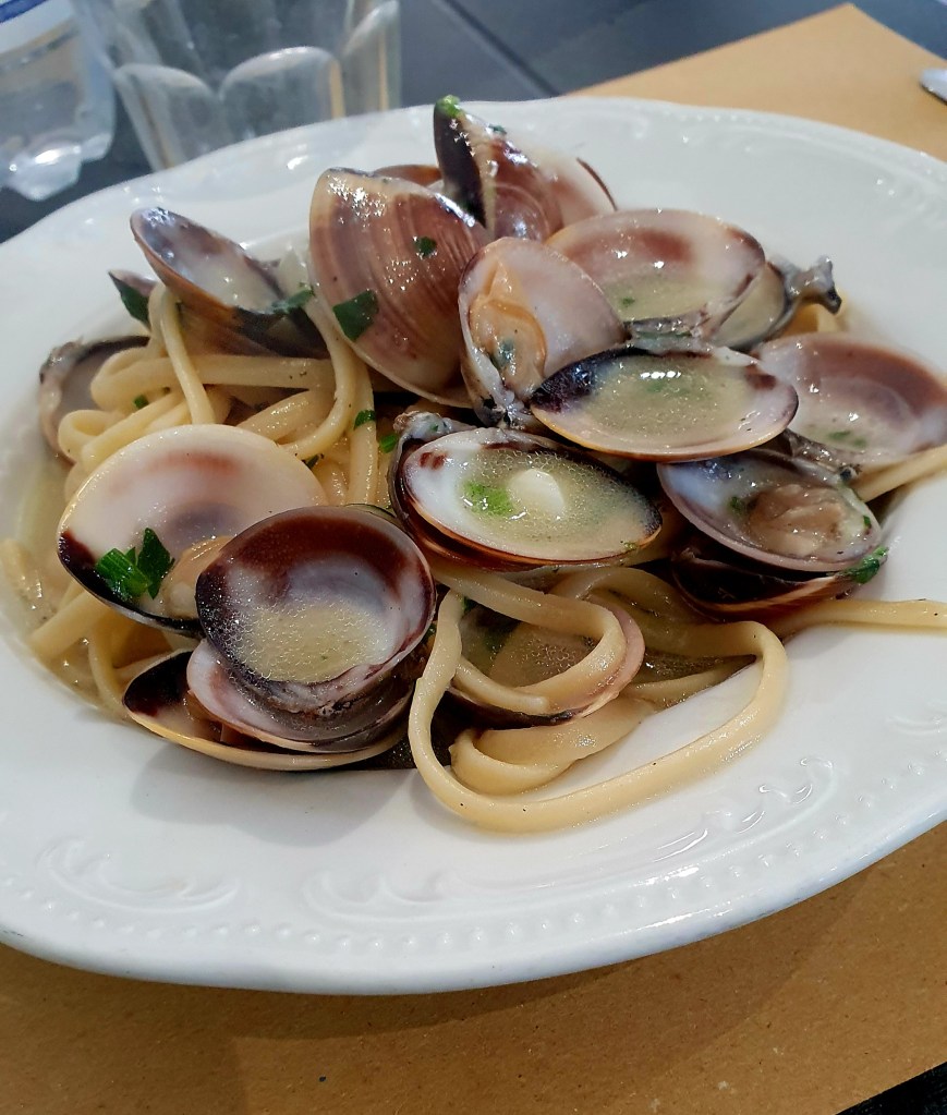 Spaghetti alle vongole - Mastrulli's Trattoria