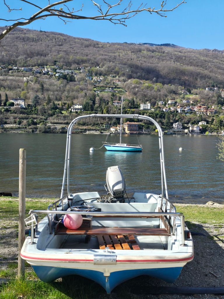 Barche sull'isola dei Pescatori