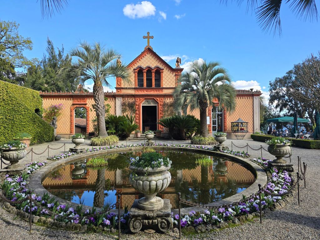 Chiesa dell'isola Madre