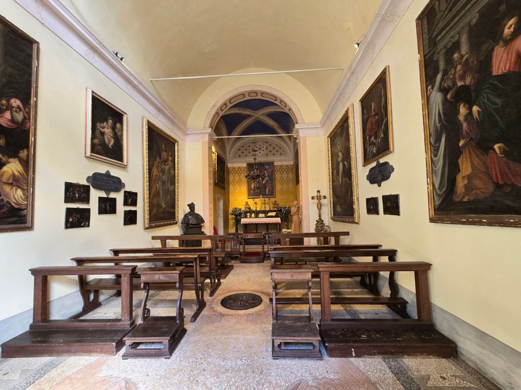 Interno chiesa Isola Madre